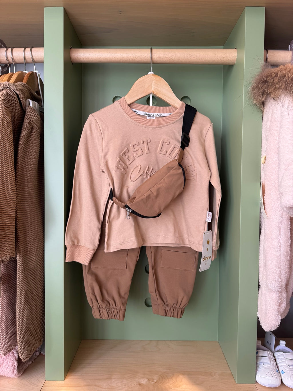 Boy 2pcs Cargo Brown Pant + Crossbag Front