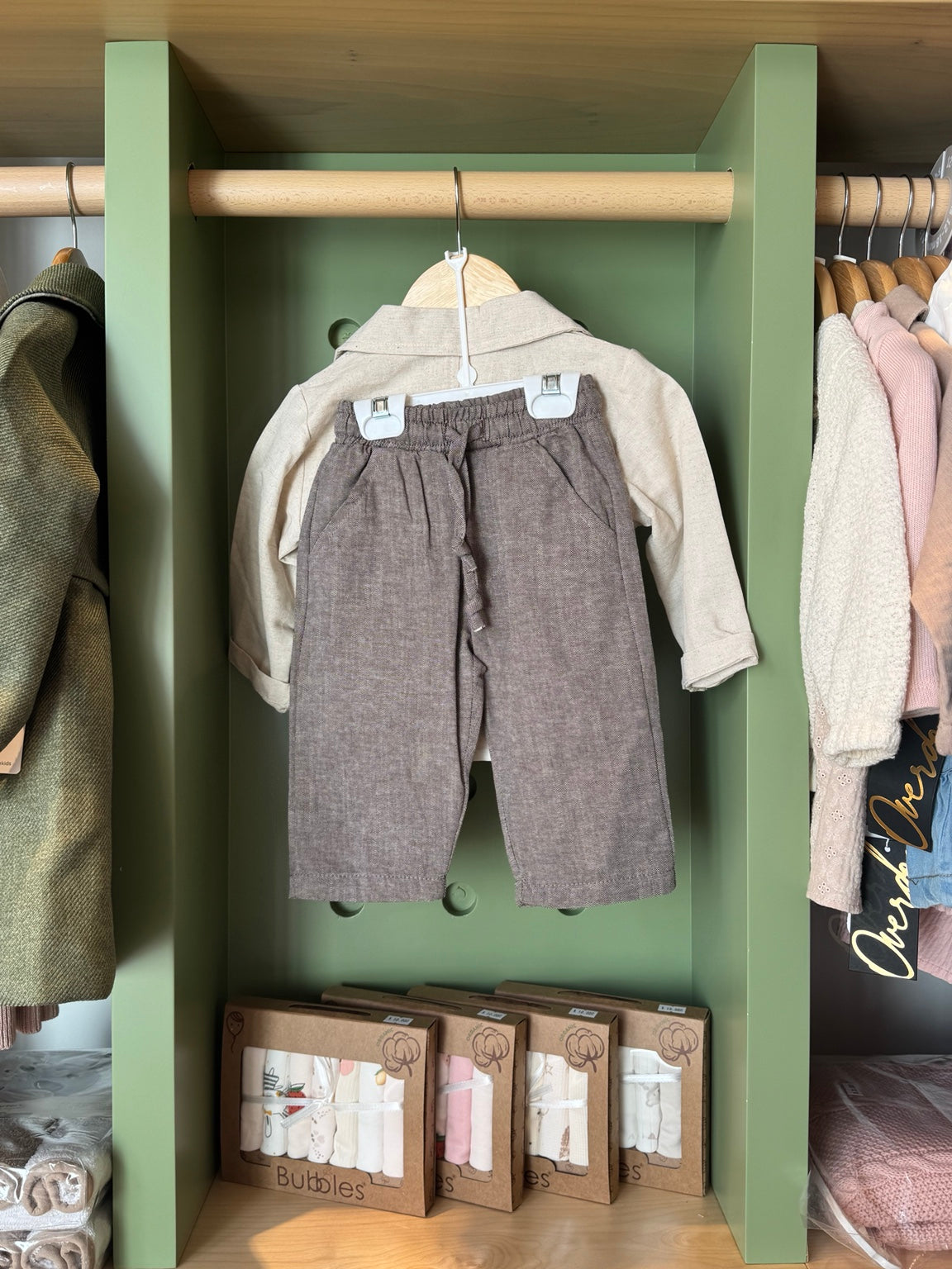 BabyBoy 3pcs Linen Brown/Beige Set back
