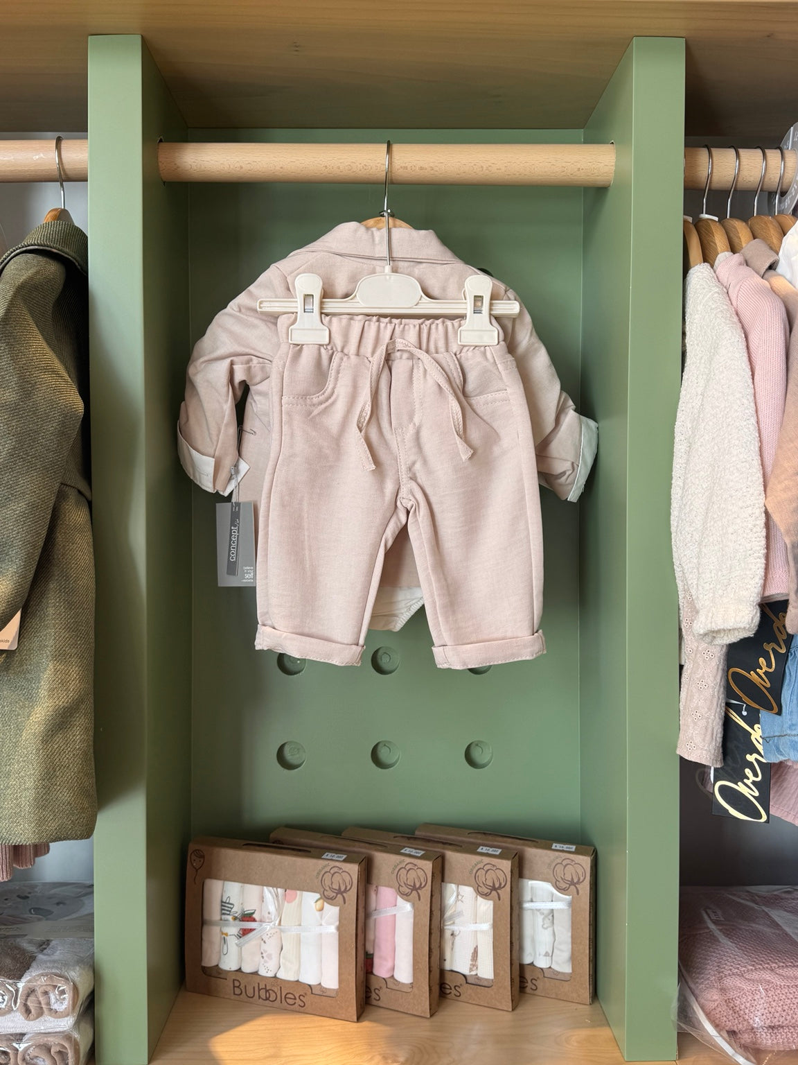 BabyBoy 3pcs Beige Suit back