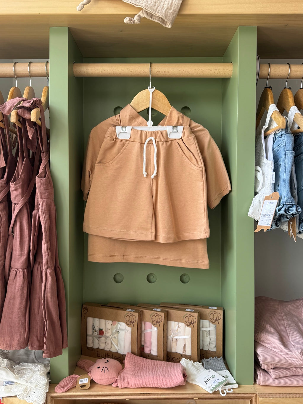 Boy 2pcs Dark Beige Cotton Set shorts