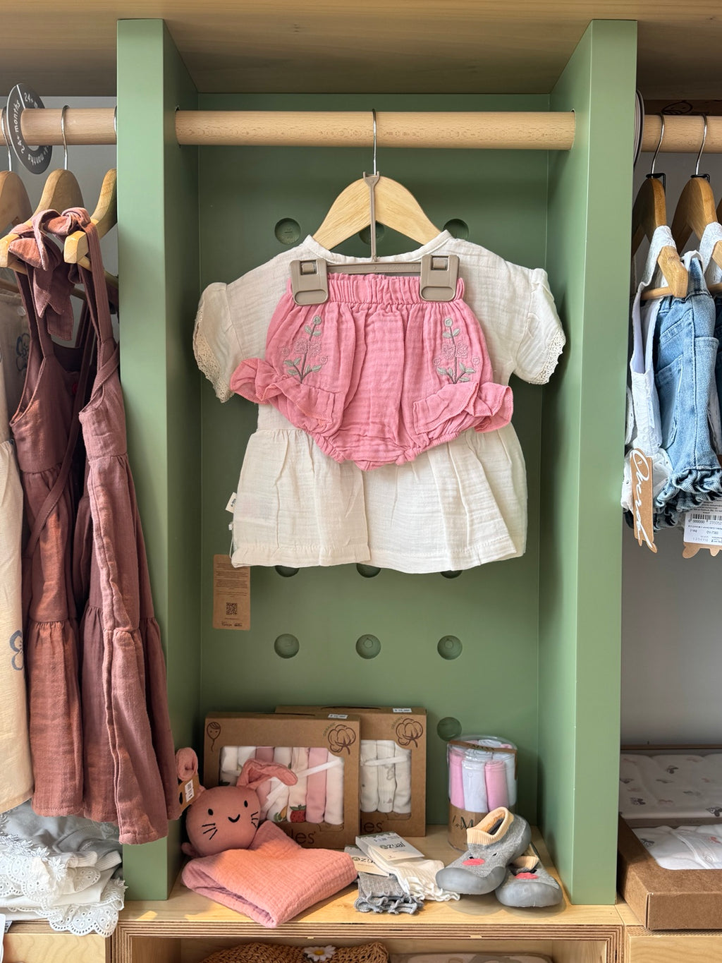 BabyGirl 2pcs Linen Ecru/Pink Short Set shorts