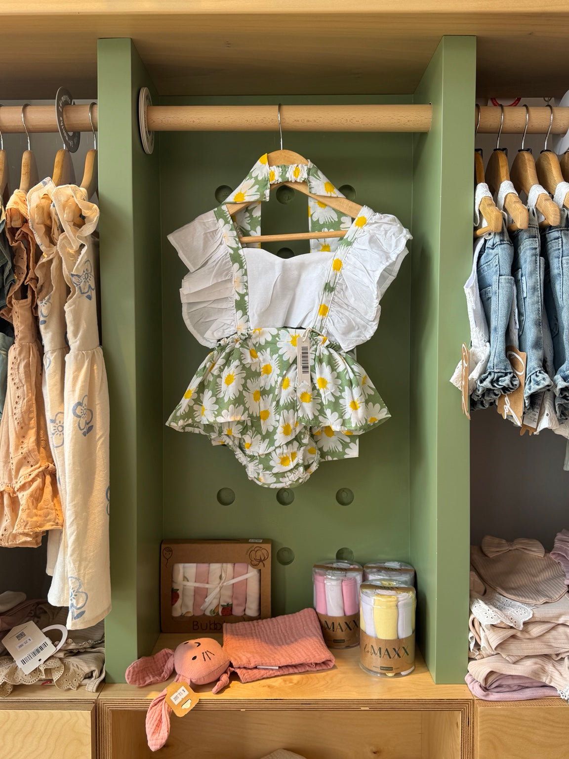 BabyGirl Green Flowers Romper front