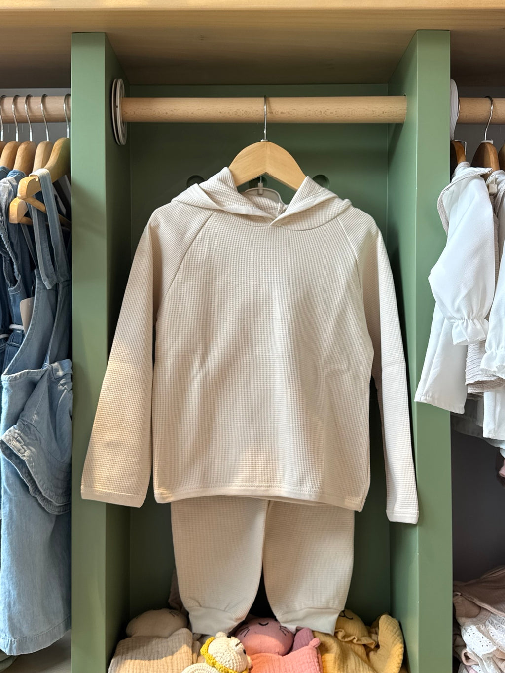 Boy/Girl Beige Waffle Cotton Set - top