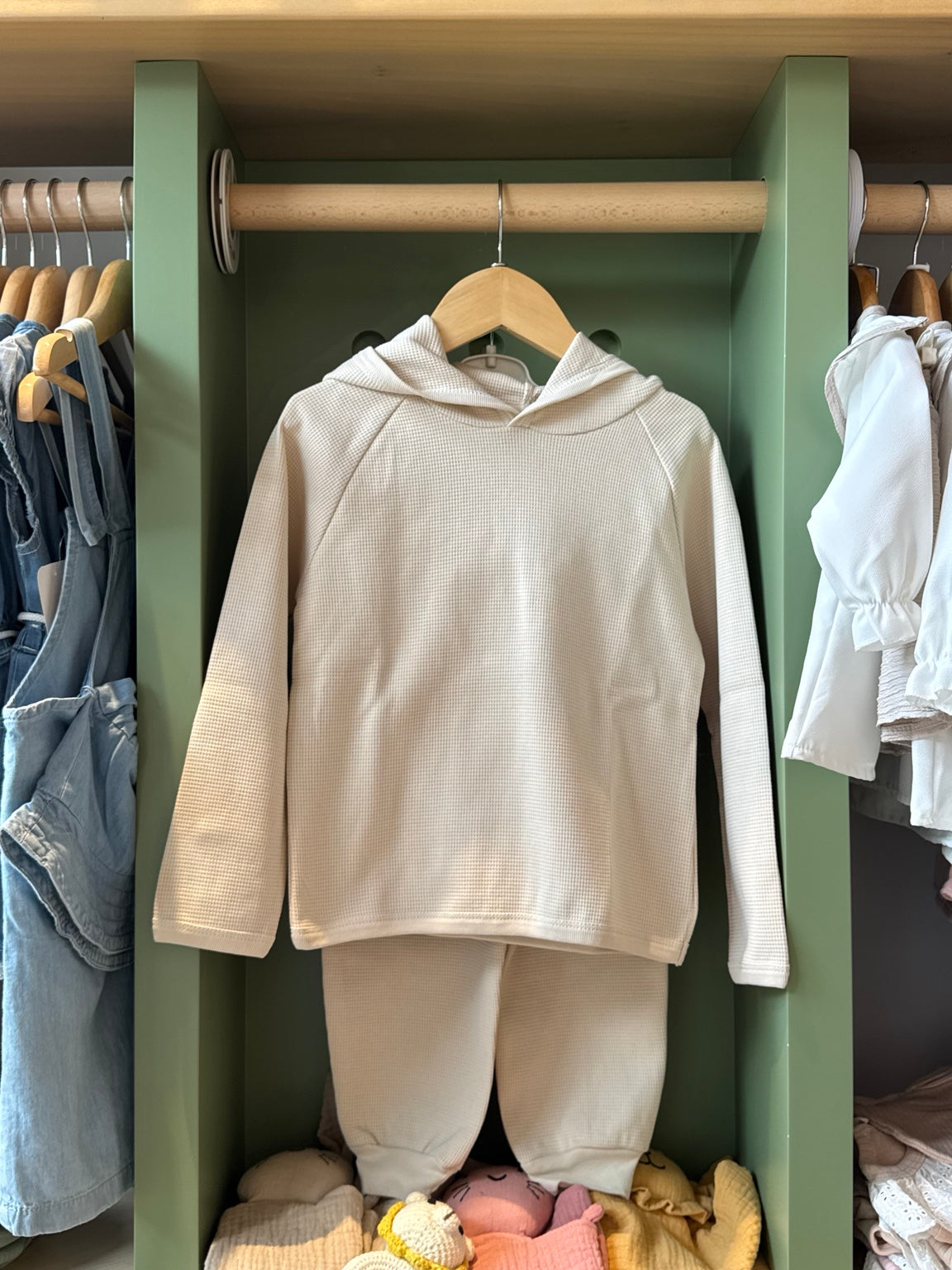 Boy/Girl Beige Waffle Cotton Set - top