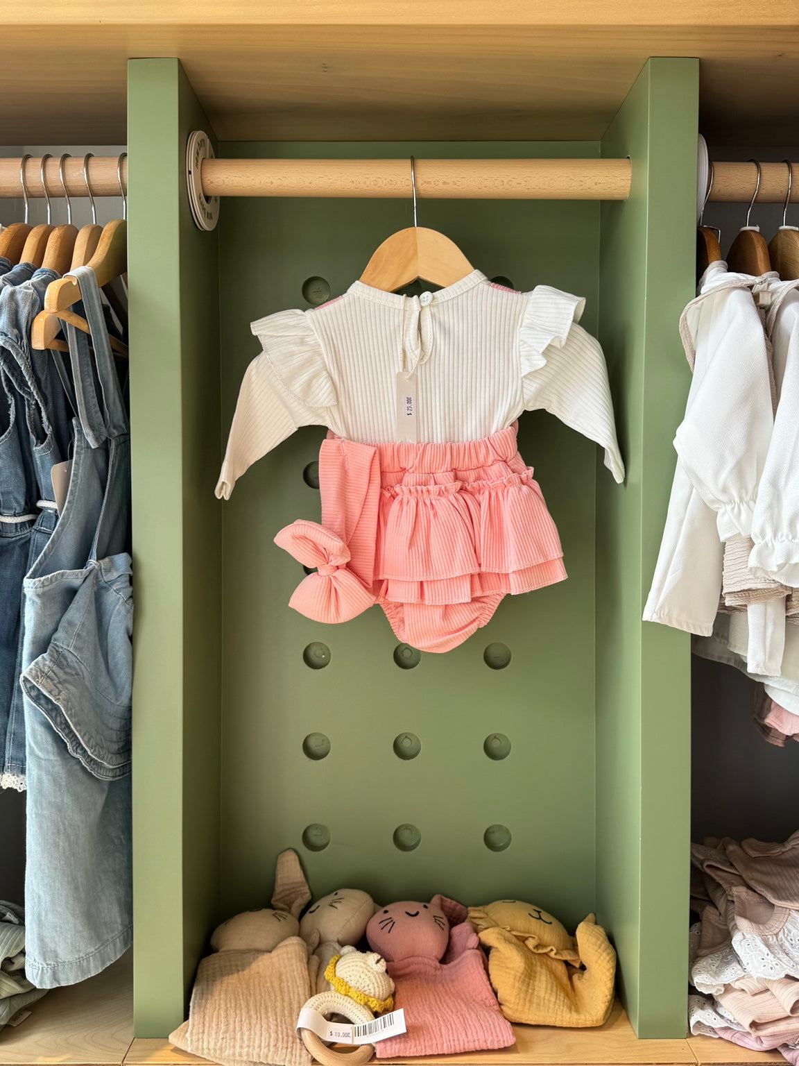 BabyGirl White/Pink Romper+Headband alternate view