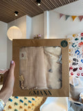 BabyBoy GiftBox 2 Muslin Swaddles+Wooden Pacifier Holder