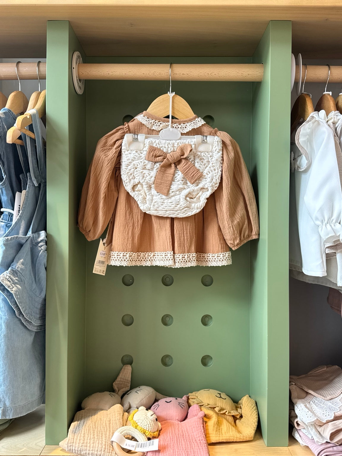 BabyGirl brown dress with matching panties
